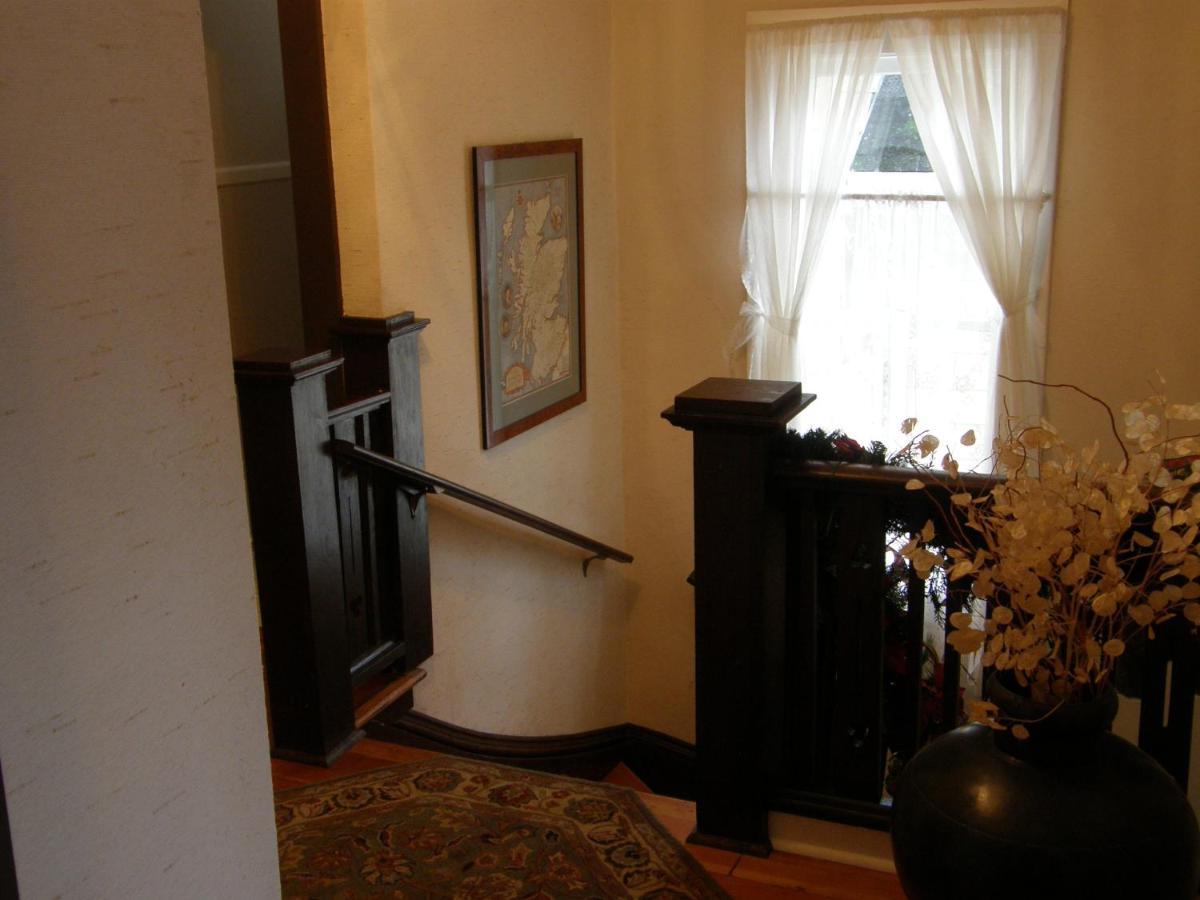 フィッシャー ハウス ビクトリア ベッド ＆ ブレックファースト Bed & Breakfast エクステリア 写真