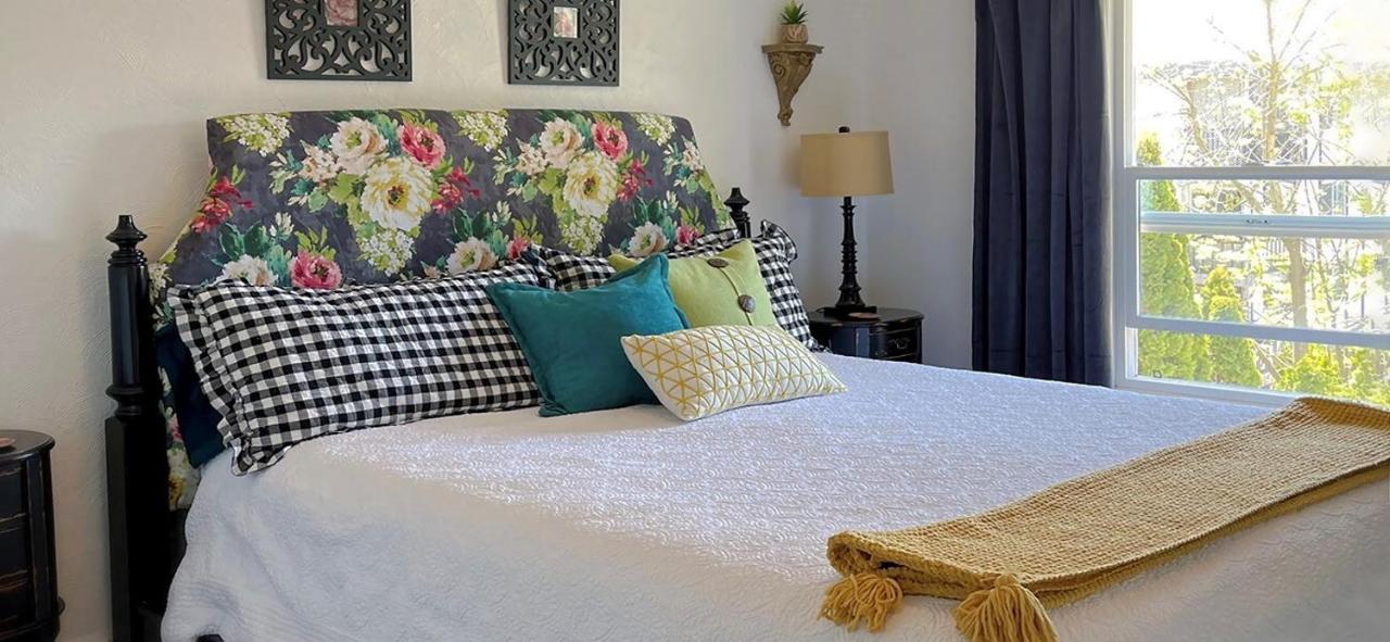 フィッシャー ハウス ビクトリア ベッド ＆ ブレックファースト Bed & Breakfast 部屋 写真